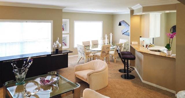 RidgeGate Apartments
